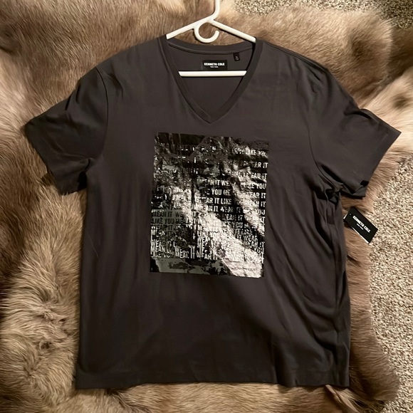 Men’s Kenneth Cole Grey T-Shirt - Picture 1 of 3